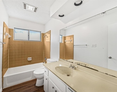 1601 Taylor Gaines St - Photo Thumbnail 21