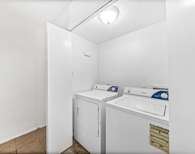 1601 Taylor Gaines St - Photo Thumbnail 14