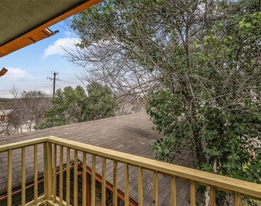 1601 Taylor Gaines St - Photo Thumbnail 6