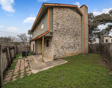 1601 Taylor Gaines St - Photo Thumbnail 18