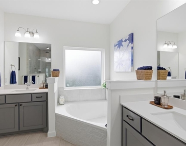 108 Orchard Park Dr - Photo Thumbnail 20