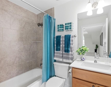 108 Orchard Park Dr - Photo Thumbnail 26