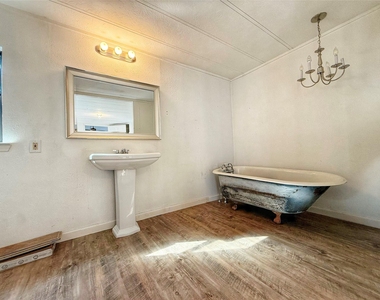 10601 Ridge Rim Dr - Photo Thumbnail 17