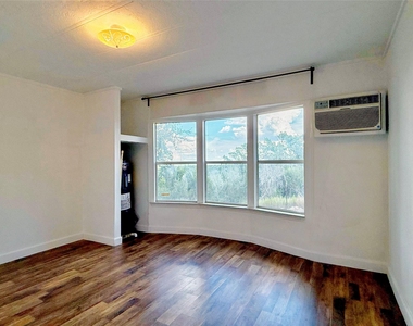10601 Ridge Rim Dr - Photo Thumbnail 26