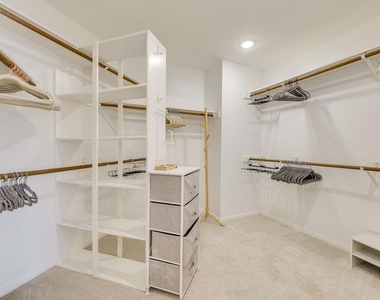 3914 Latimer Dr - Photo Thumbnail 32