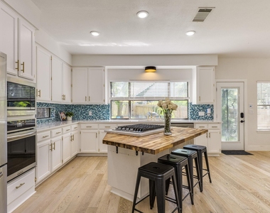3914 Latimer Dr - Photo Thumbnail 14