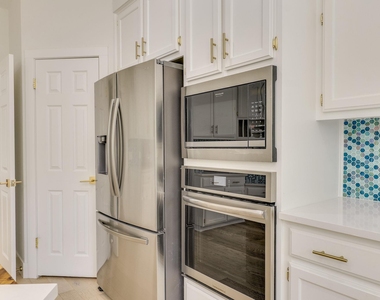 3914 Latimer Dr - Photo Thumbnail 19
