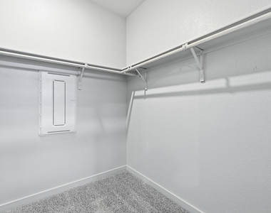 526 Millbrook Blvd - Photo Thumbnail 19