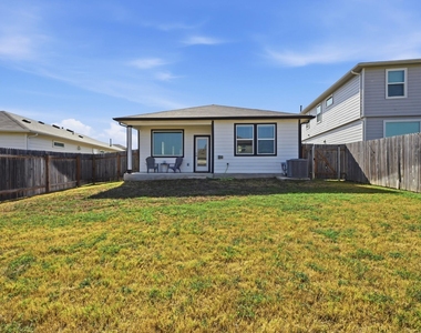526 Millbrook Blvd - Photo Thumbnail 29