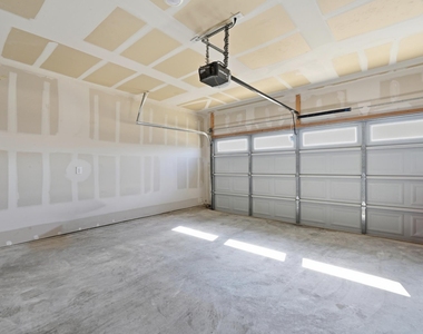 526 Millbrook Blvd - Photo Thumbnail 24
