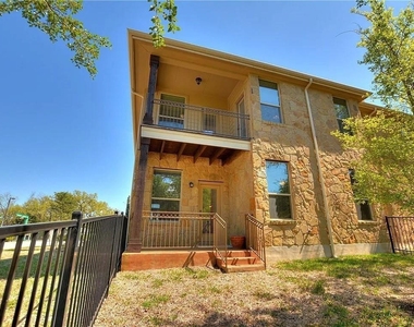 9512 Solana Vista Loop - Photo Thumbnail 23