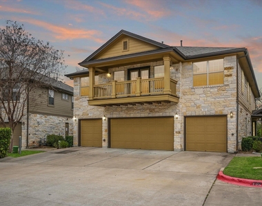 1310 W Parmer Ln - Photo Thumbnail 30
