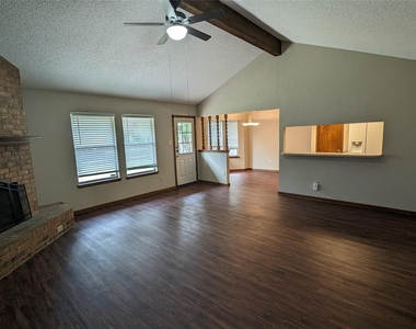 5614 Wagon Train Rd - Photo Thumbnail 3
