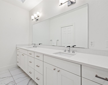 8 Glen Rock Dr - Photo Thumbnail 23