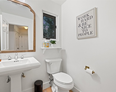 8 Glen Rock Dr - Photo Thumbnail 19