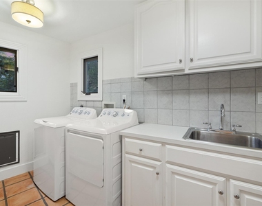 8 Glen Rock Dr - Photo Thumbnail 20
