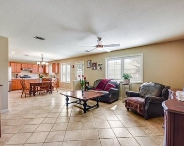 1102 Port Daniel Dr - Photo Thumbnail 6