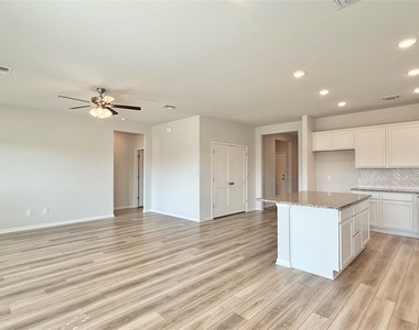 2608 Wasilla Dr - Photo Thumbnail 5