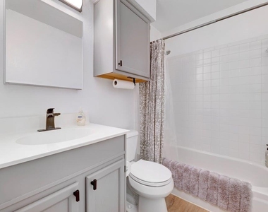 1205 Forest Oaks Path - Photo Thumbnail 22