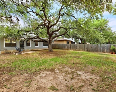 1205 Forest Oaks Path - Photo Thumbnail 27