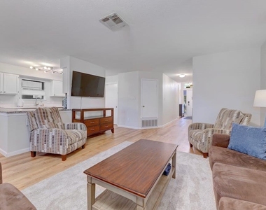 1205 Forest Oaks Path - Photo Thumbnail 4