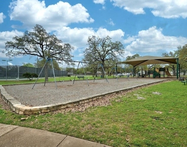1205 Forest Oaks Path - Photo Thumbnail 31