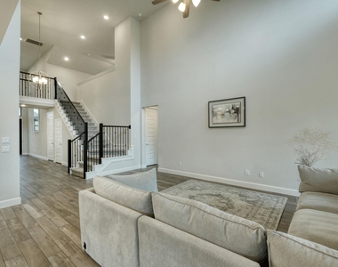 1401 Mulberry Oak Ln - Photo Thumbnail 8
