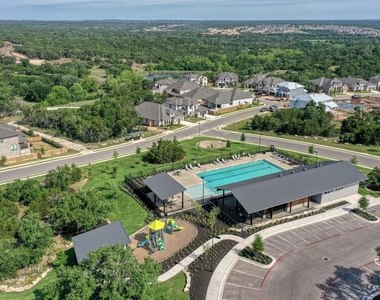 1401 Mulberry Oak Ln - Photo Thumbnail 35
