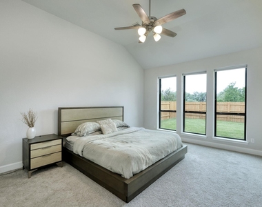 1401 Mulberry Oak Ln - Photo Thumbnail 13