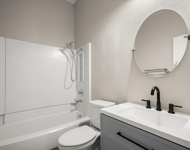 12600 Deer Falls Dr - Photo Thumbnail 13