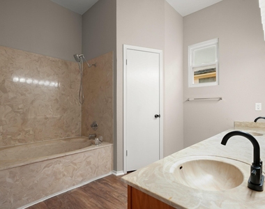 12600 Deer Falls Dr - Photo Thumbnail 10