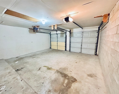 5207 Thunderbird St - Photo Thumbnail 3