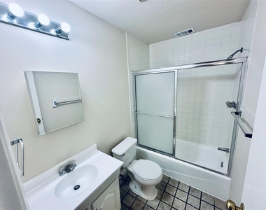 5207 Thunderbird St - Photo Thumbnail 33