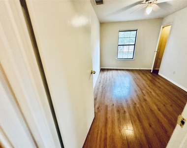 5207 Thunderbird St - Photo Thumbnail 23