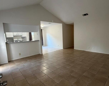 10705 Lanshire Dr - Photo Thumbnail 1