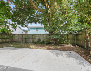 7323 Lawn Tennis Lane - Photo Thumbnail 15