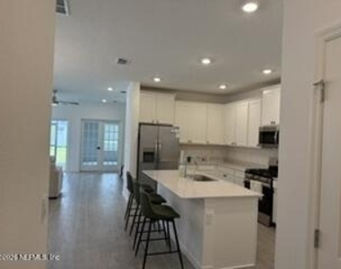 241 Simonson - Photo Thumbnail 4