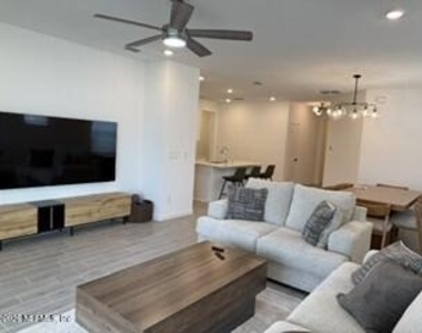 241 Simonson - Photo Thumbnail 9
