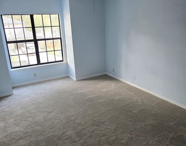 11326 Trotting Horse Lane S - Photo Thumbnail 13