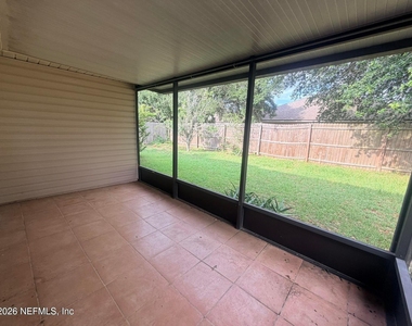 6423 Crimson Leaf Lane - Photo Thumbnail 14