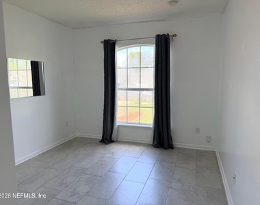 6423 Crimson Leaf Lane - Photo Thumbnail 7
