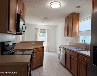 6423 Crimson Leaf Lane - Photo Thumbnail 1