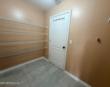 6423 Crimson Leaf Lane - Photo Thumbnail 13