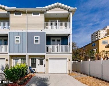 120 11th Avenue S - Photo Thumbnail 2