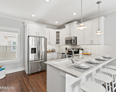 120 11th Avenue S - Photo Thumbnail 9