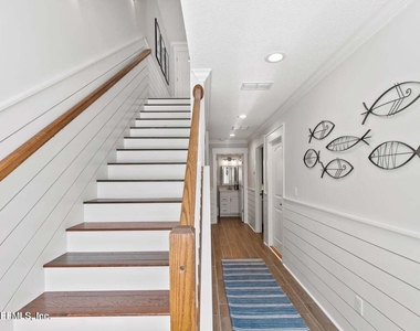 120 11th Avenue S - Photo Thumbnail 4