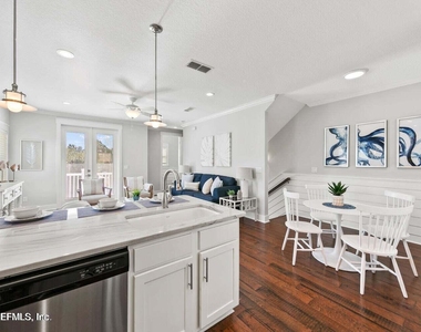 120 11th Avenue S - Photo Thumbnail 11