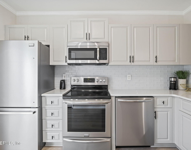 509 N Market Street - Photo Thumbnail 3