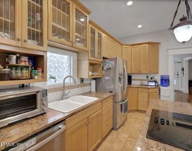 2354 Post Street - Photo Thumbnail 9