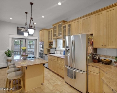 2354 Post Street - Photo Thumbnail 12